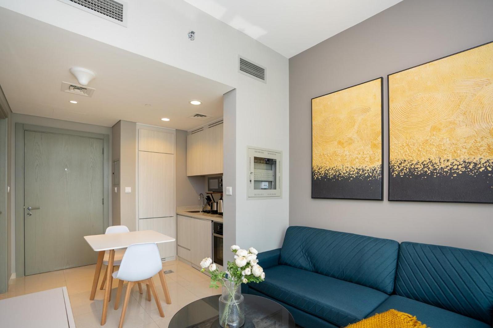 Citi 1br Business Bay Apartment *